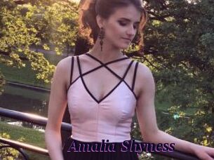 Amalia_Shyness