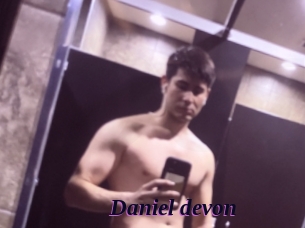 Daniel_devon