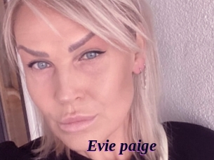 Evie_paige