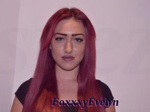 FoxxxyEvelyn