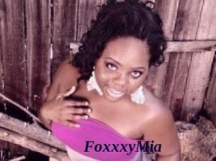 FoxxxyMia