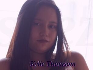 Kylie_Thomsom