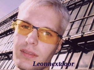 Leonnextdoor