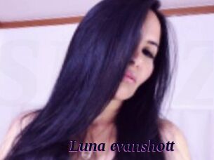 Luna_evanshott