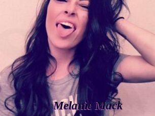 Melanie_Mack