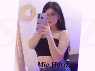 Mia_Harris