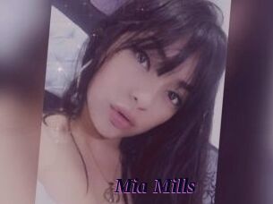 Mia_Mills