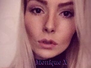 Monique_X