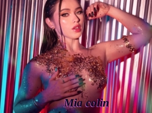 Mia_colin