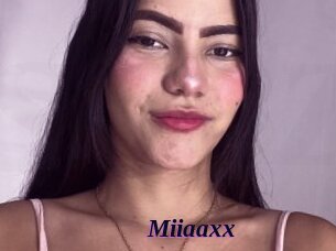 Miiaaxx