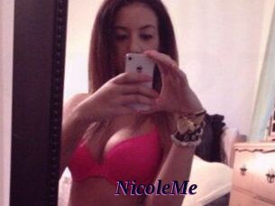 NicoleMe
